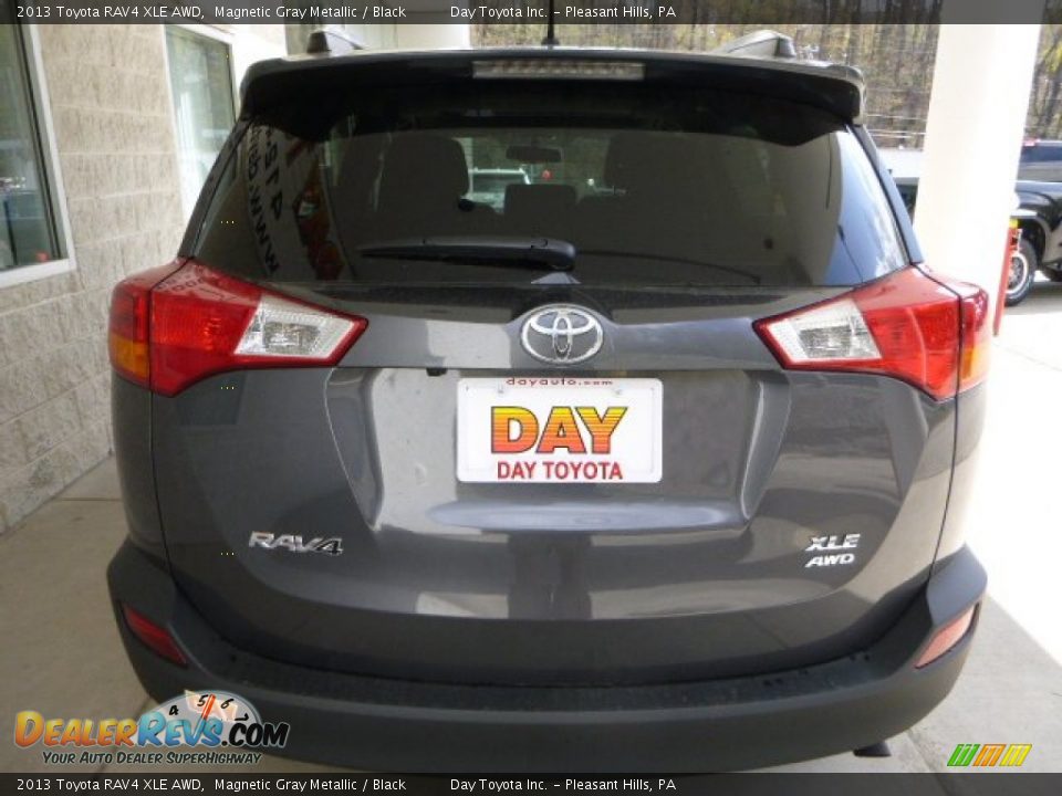 2013 Toyota RAV4 XLE AWD Magnetic Gray Metallic / Black Photo #3