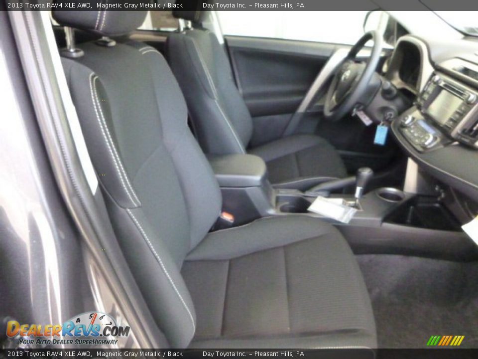 2013 Toyota RAV4 XLE AWD Magnetic Gray Metallic / Black Photo #9