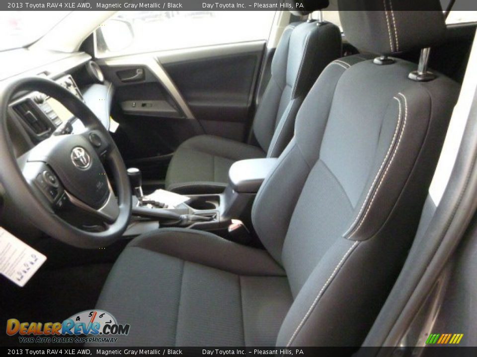 2013 Toyota RAV4 XLE AWD Magnetic Gray Metallic / Black Photo #13