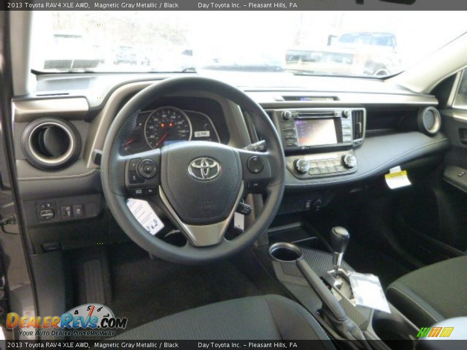 2013 Toyota RAV4 XLE AWD Magnetic Gray Metallic / Black Photo #15