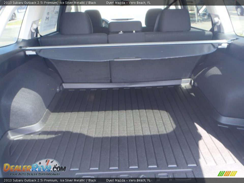 2013 Subaru Outback 2.5i Premium Trunk Photo #17