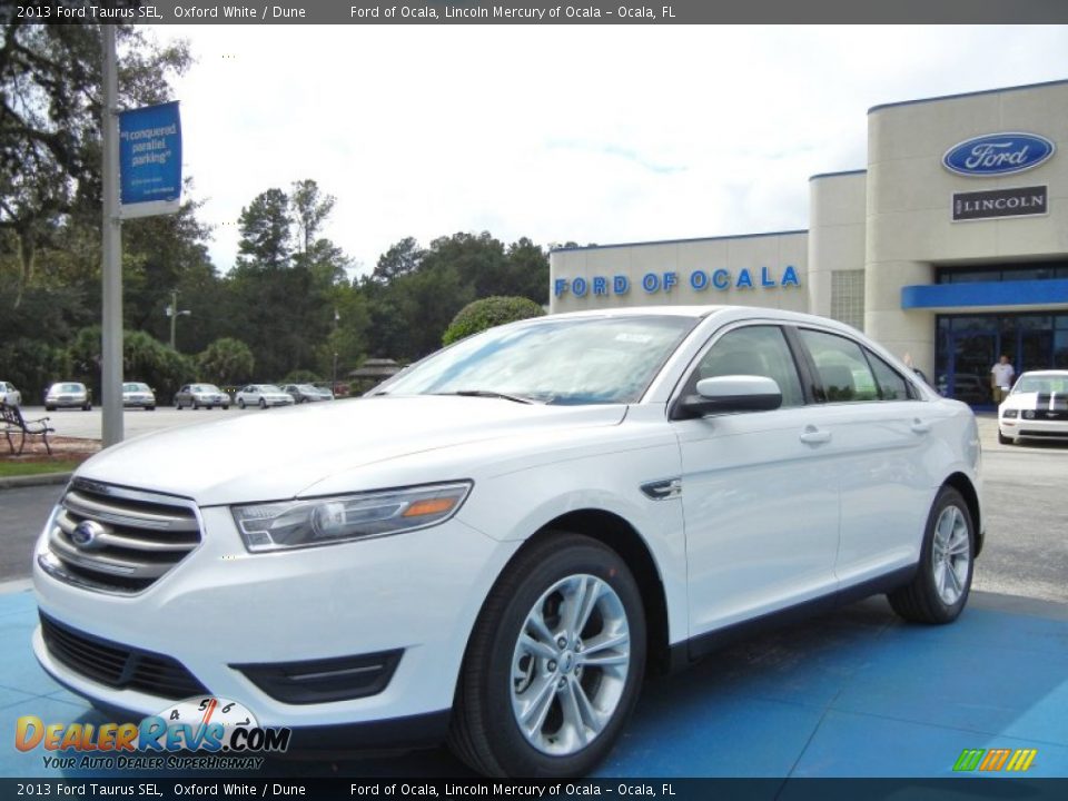 2013 Ford Taurus SEL Oxford White / Dune Photo #1