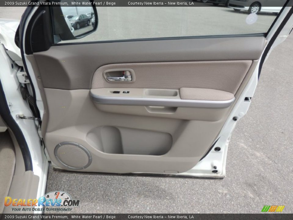 Door Panel of 2009 Suzuki Grand Vitara Premium Photo #7