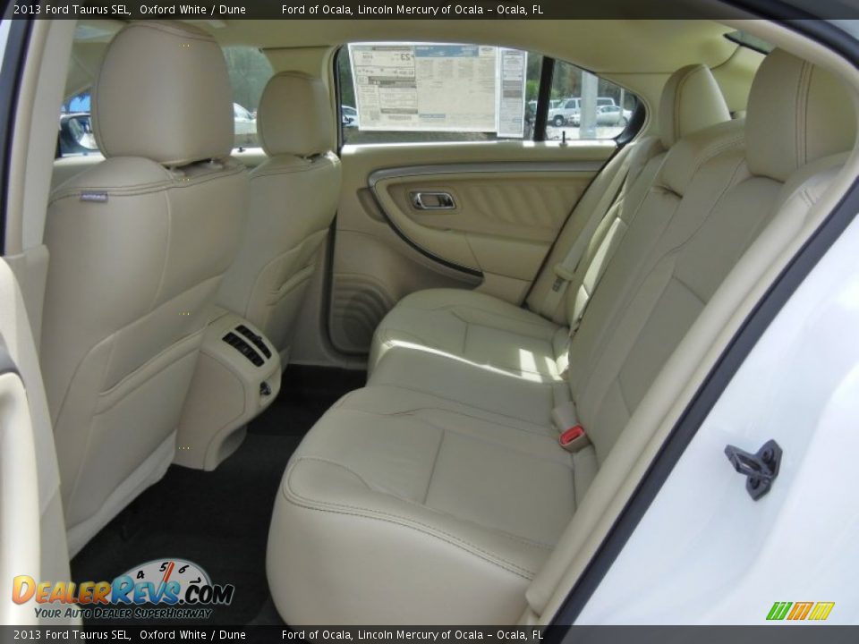 2013 Ford Taurus SEL Oxford White / Dune Photo #6