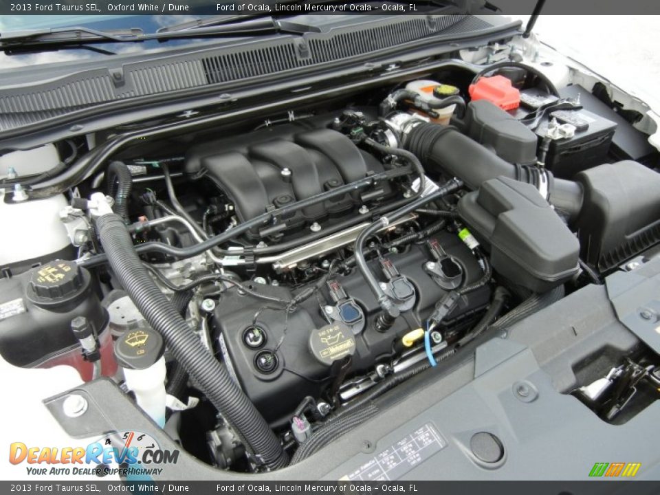 2013 Ford Taurus SEL Oxford White / Dune Photo #11