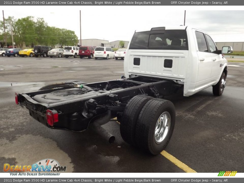 2011 Dodge Ram 3500 HD Laramie Crew Cab 4x4 Chassis Bright White / Light Pebble Beige/Bark Brown Photo #5