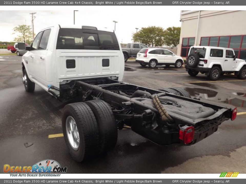 2011 Dodge Ram 3500 HD Laramie Crew Cab 4x4 Chassis Bright White / Light Pebble Beige/Bark Brown Photo #7