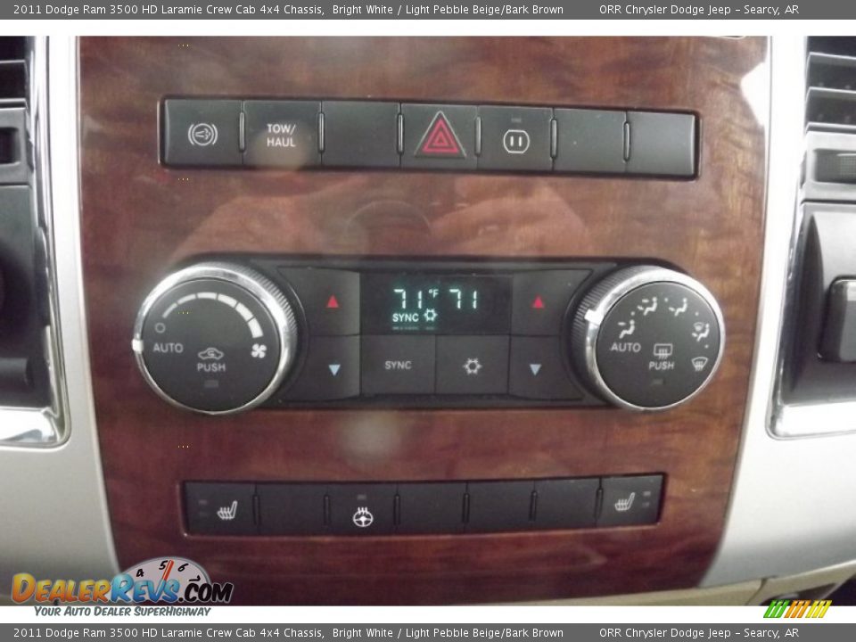 2011 Dodge Ram 3500 HD Laramie Crew Cab 4x4 Chassis Bright White / Light Pebble Beige/Bark Brown Photo #26