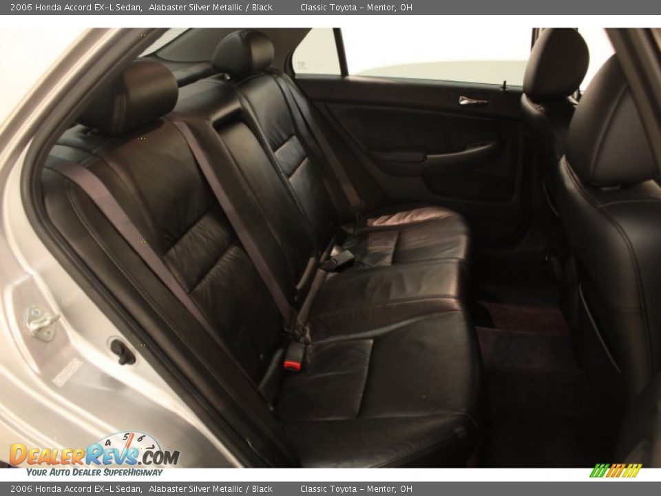 2006 Honda Accord EX-L Sedan Alabaster Silver Metallic / Black Photo #11