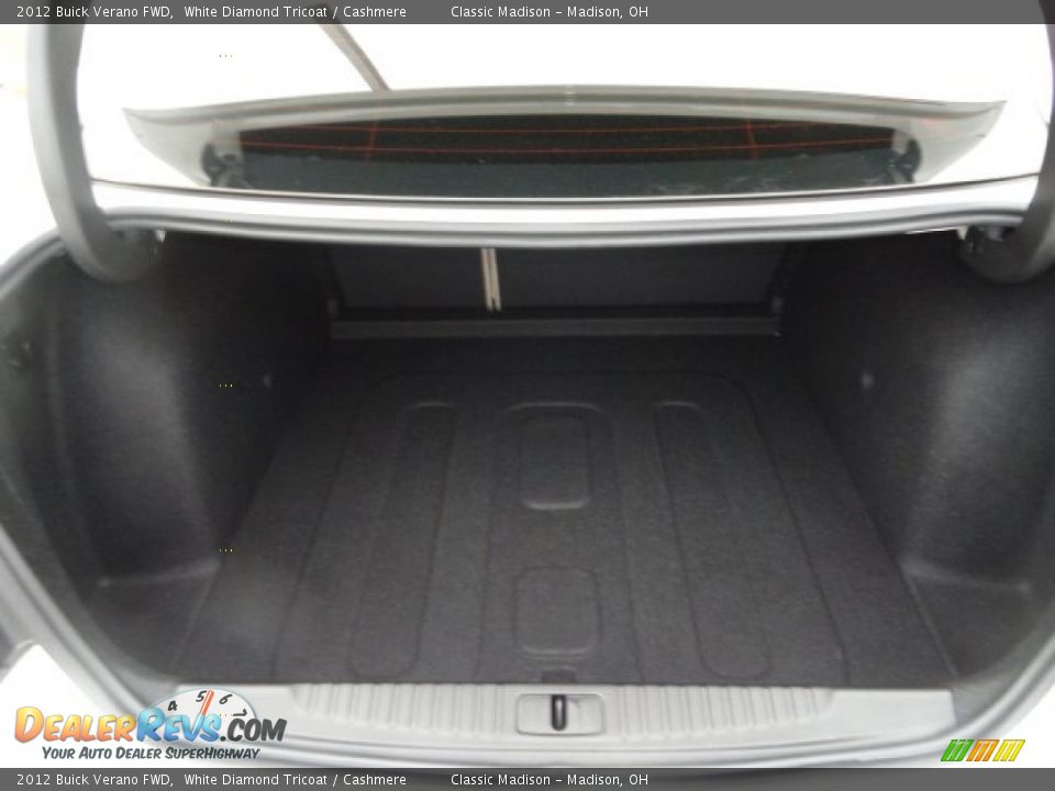 2012 Buick Verano FWD White Diamond Tricoat / Cashmere Photo #10