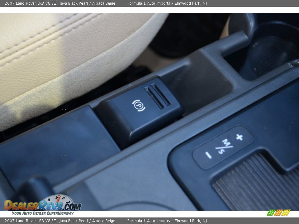 2007 Land Rover LR3 V8 SE Java Black Pearl / Alpaca Beige Photo #18