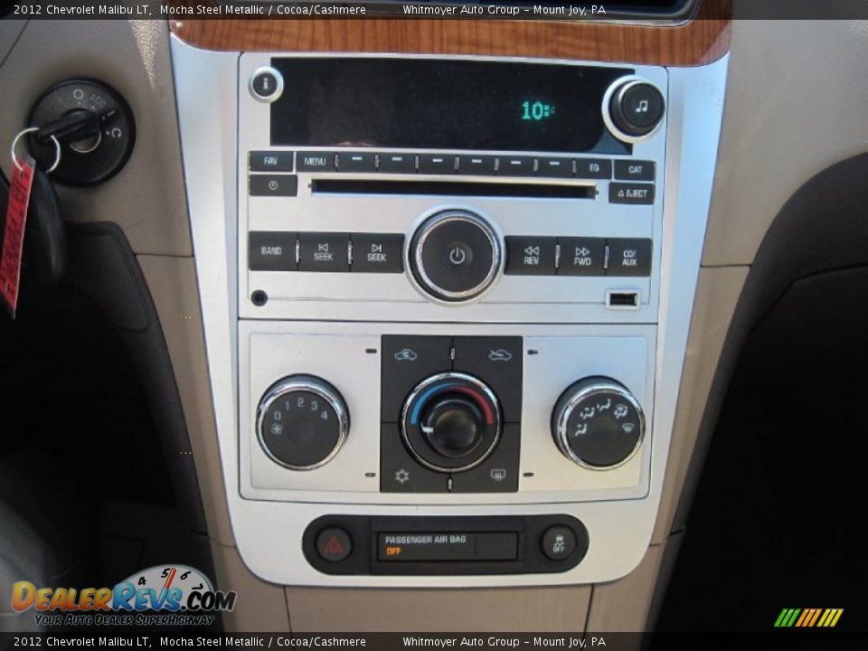 Controls of 2012 Chevrolet Malibu LT Photo #21