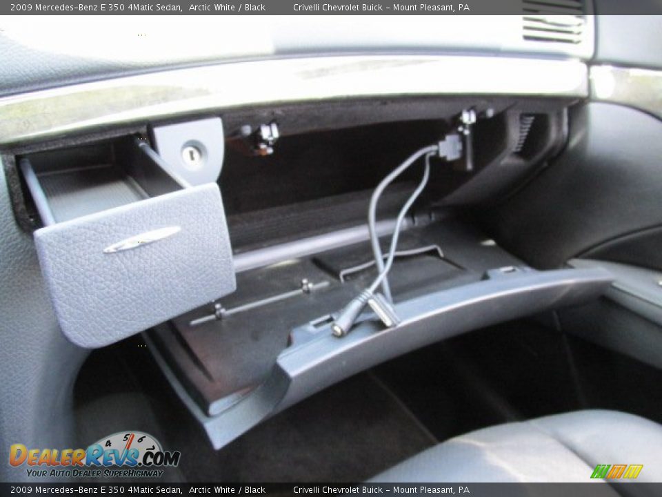 2009 Mercedes-Benz E 350 4Matic Sedan Arctic White / Black Photo #24