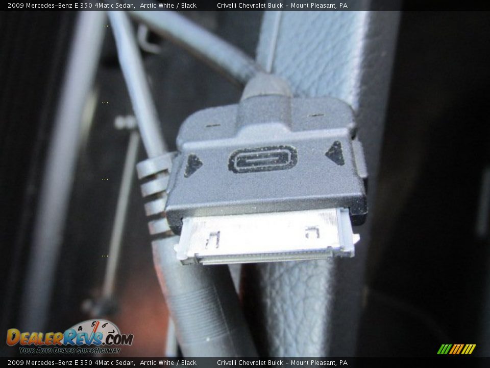 2009 Mercedes-Benz E 350 4Matic Sedan Arctic White / Black Photo #25
