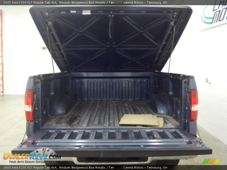 2005 Ford F150 XLT Regular Cab 4x4 Medium Wedgewood Blue Metallic / Tan Photo #9