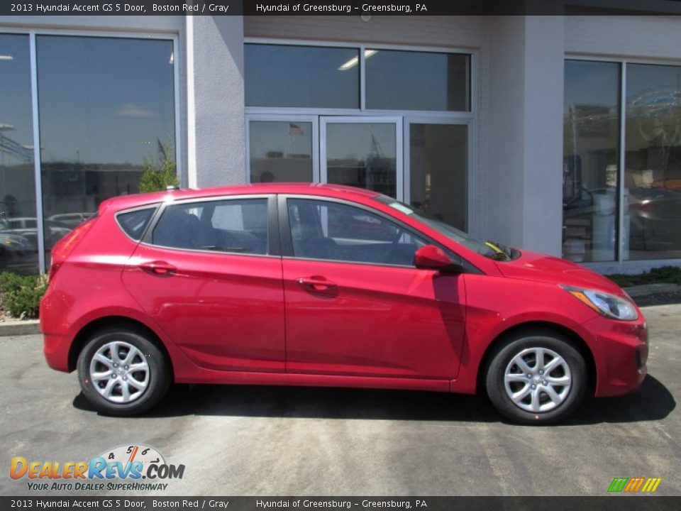 2013 Hyundai Accent GS 5 Door Boston Red / Gray Photo #2