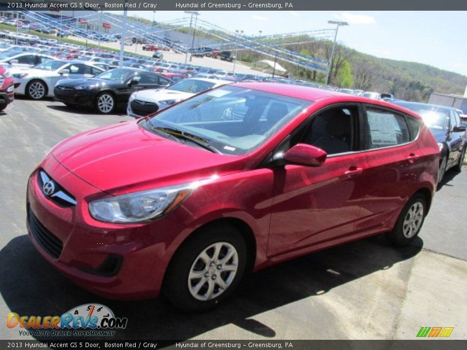 2013 Hyundai Accent GS 5 Door Boston Red / Gray Photo #3