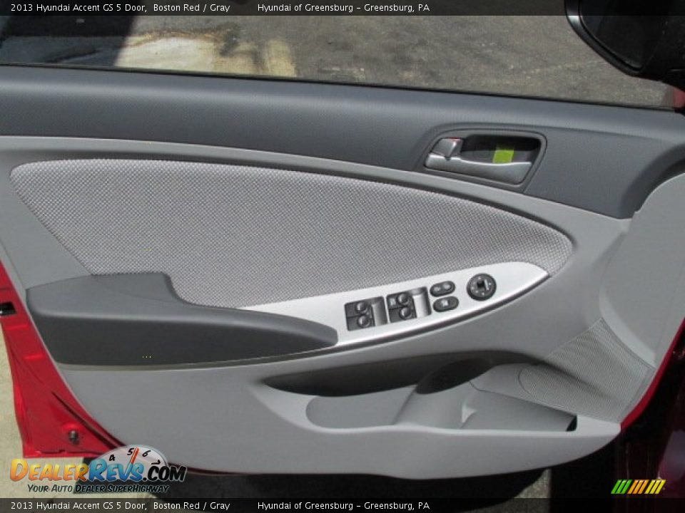 2013 Hyundai Accent GS 5 Door Boston Red / Gray Photo #6
