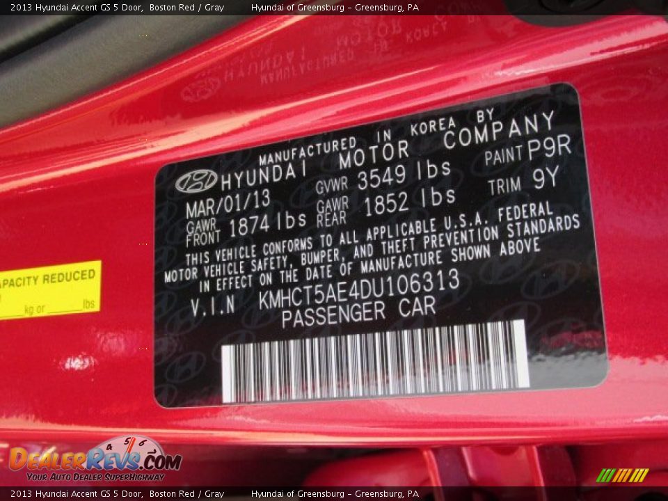 2013 Hyundai Accent GS 5 Door Boston Red / Gray Photo #10
