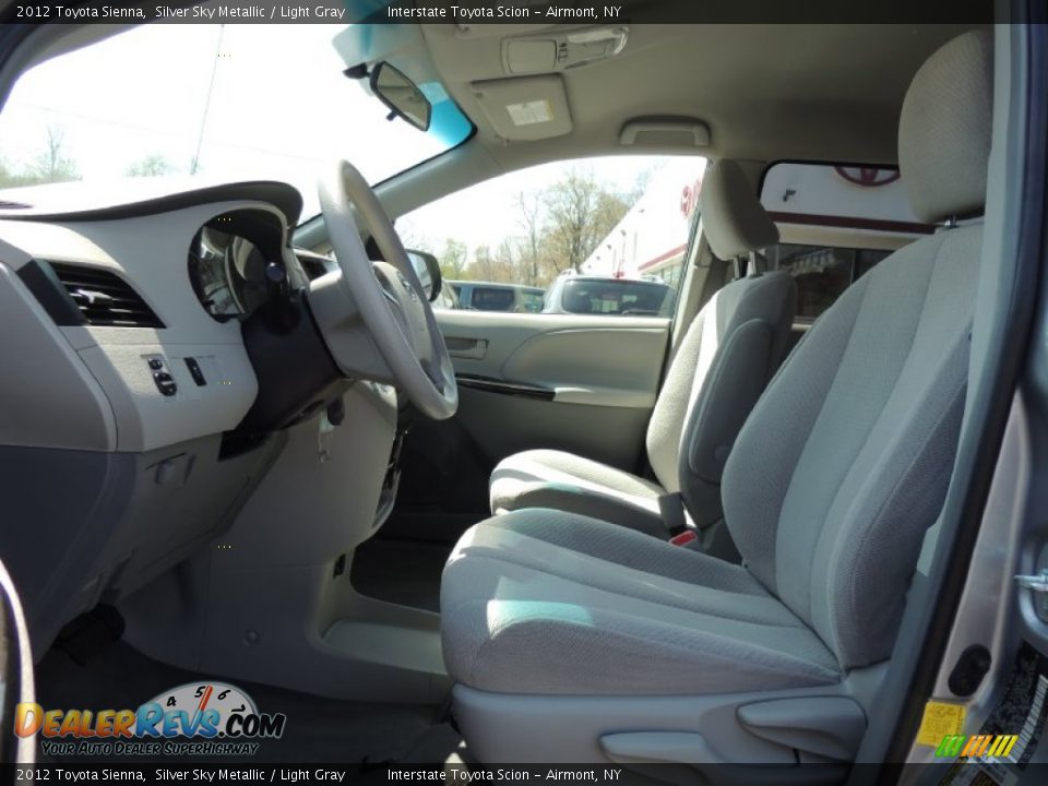 2012 Toyota Sienna Silver Sky Metallic / Light Gray Photo #10
