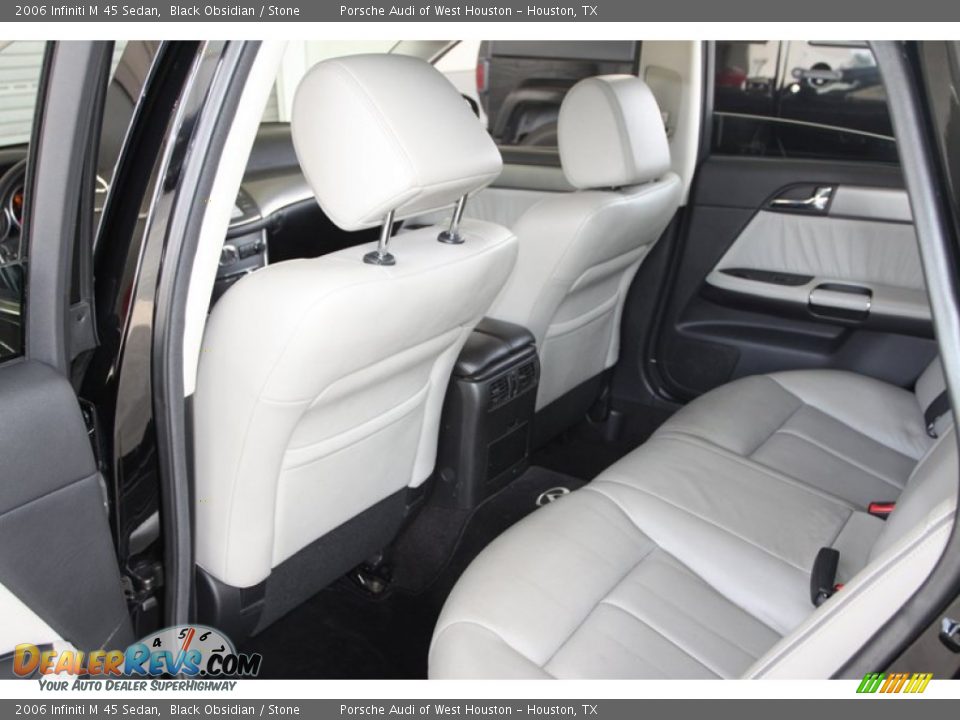 2006 Infiniti M 45 Sedan Black Obsidian / Stone Photo #21