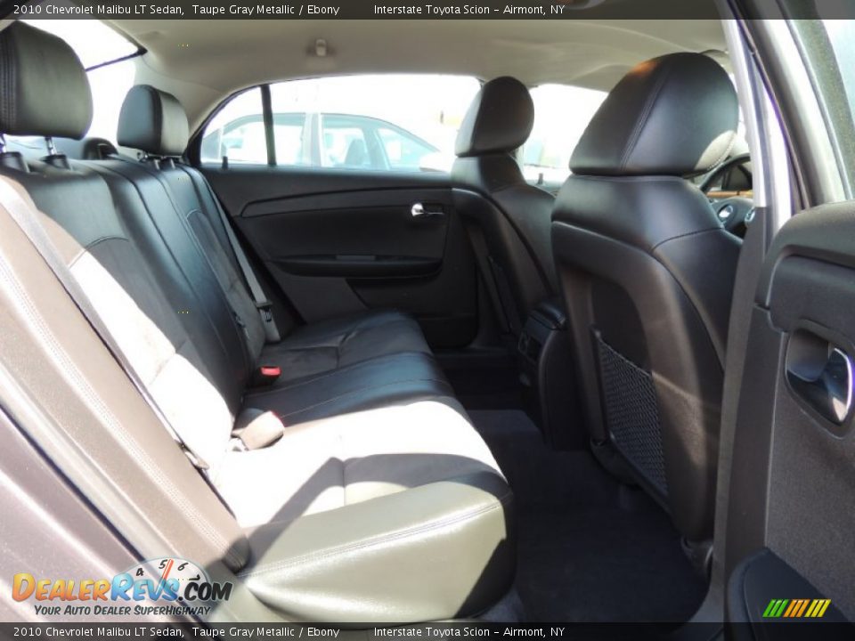2010 Chevrolet Malibu LT Sedan Taupe Gray Metallic / Ebony Photo #18