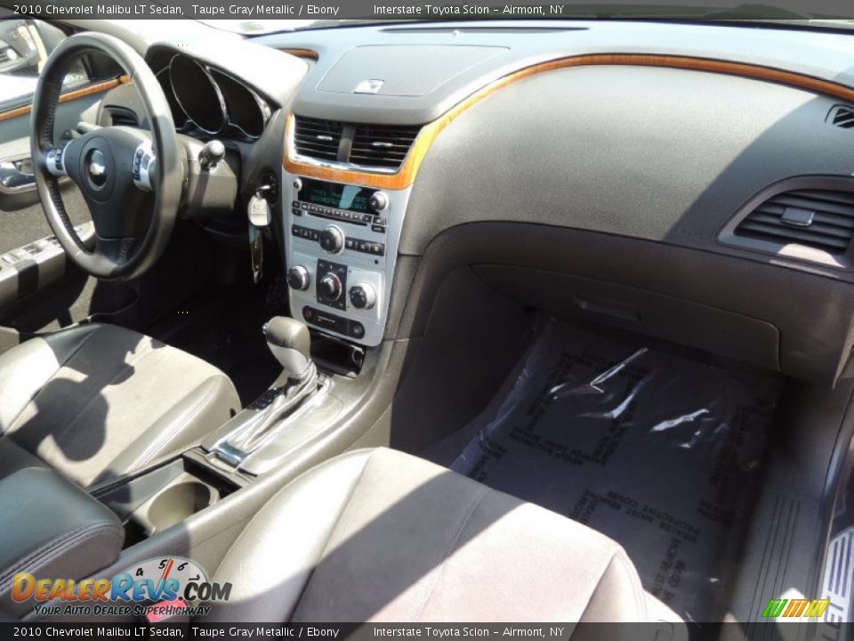 2010 Chevrolet Malibu LT Sedan Taupe Gray Metallic / Ebony Photo #20