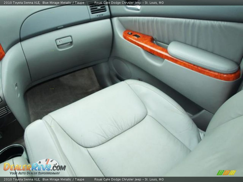 2010 Toyota Sienna XLE Blue Mirage Metallic / Taupe Photo #13