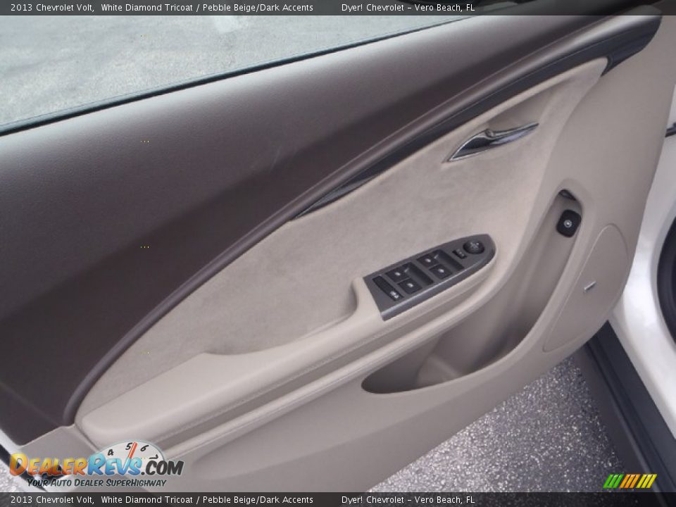 2013 Chevrolet Volt White Diamond Tricoat / Pebble Beige/Dark Accents Photo #6