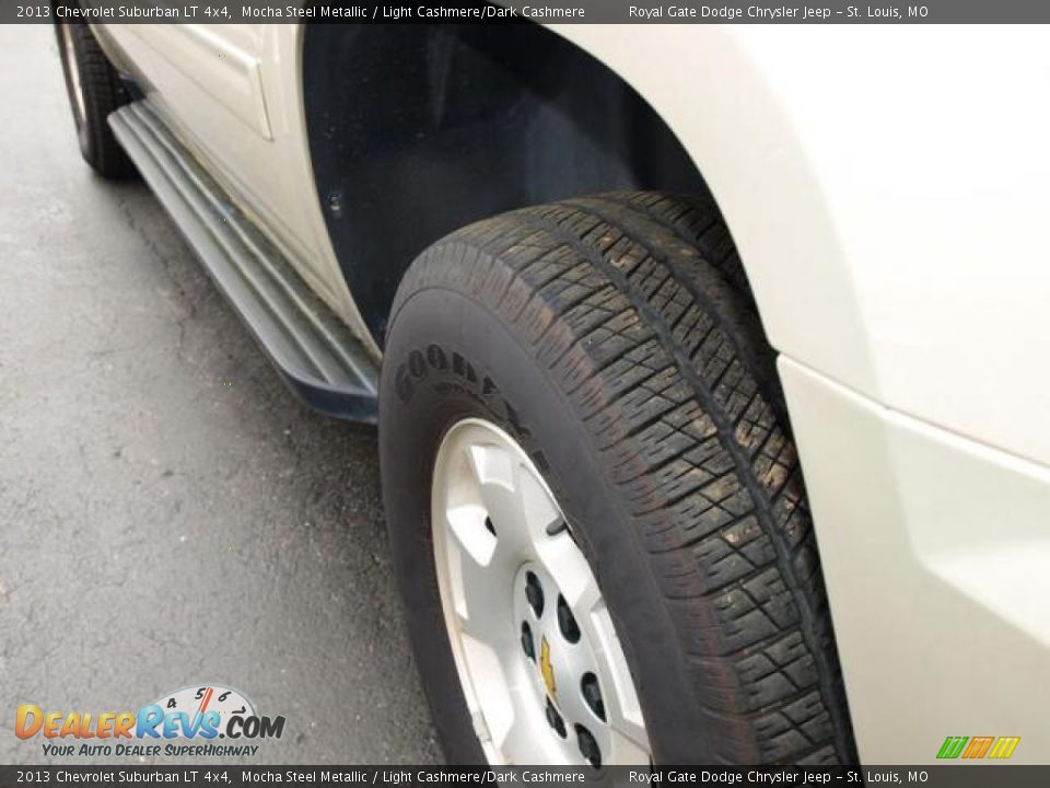 2013 Chevrolet Suburban LT 4x4 Mocha Steel Metallic / Light Cashmere/Dark Cashmere Photo #6
