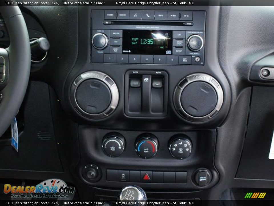 2013 Jeep Wrangler Sport S 4x4 Billet Silver Metallic / Black Photo #7