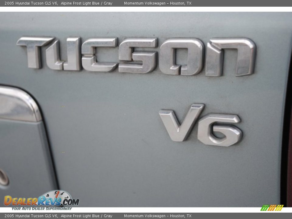 2005 Hyundai Tucson GLS V6 Alpine Frost Light Blue / Gray Photo #8
