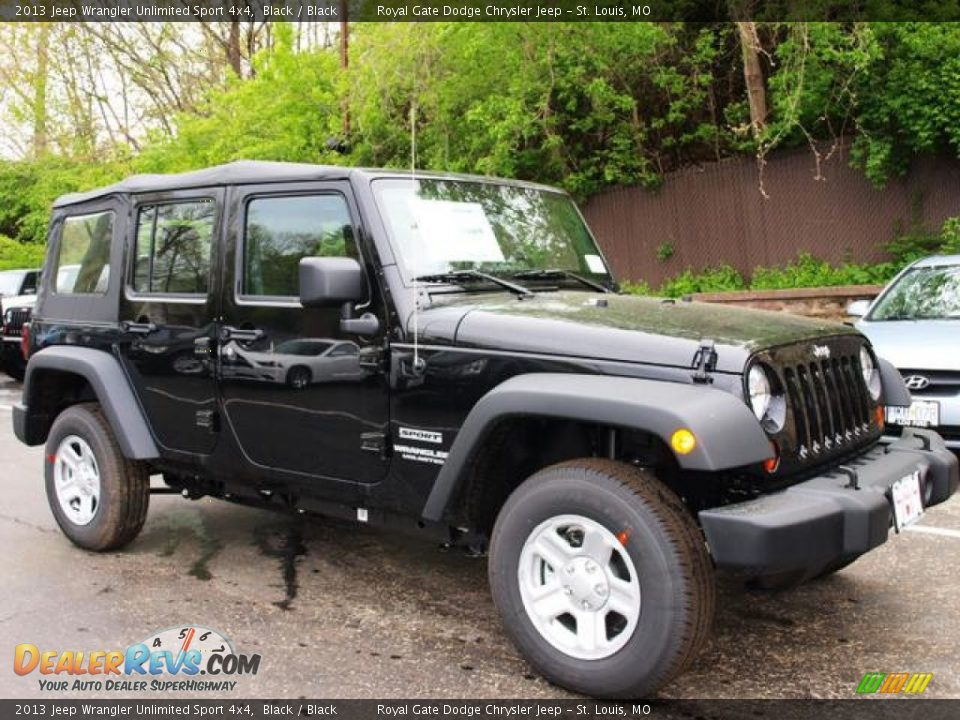 2013 Jeep Wrangler Unlimited Sport 4x4 Black / Black Photo #2