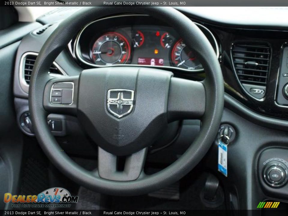 2013 Dodge Dart SE Bright Silver Metallic / Black Photo #6
