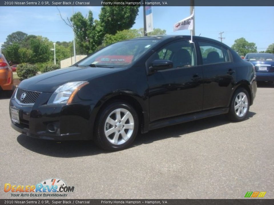 2010 Nissan Sentra 2.0 SR Super Black / Charcoal Photo #2