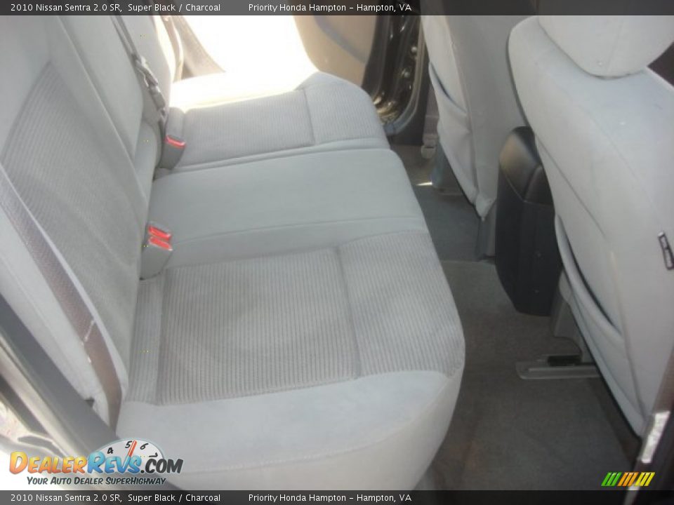 2010 Nissan Sentra 2.0 SR Super Black / Charcoal Photo #11