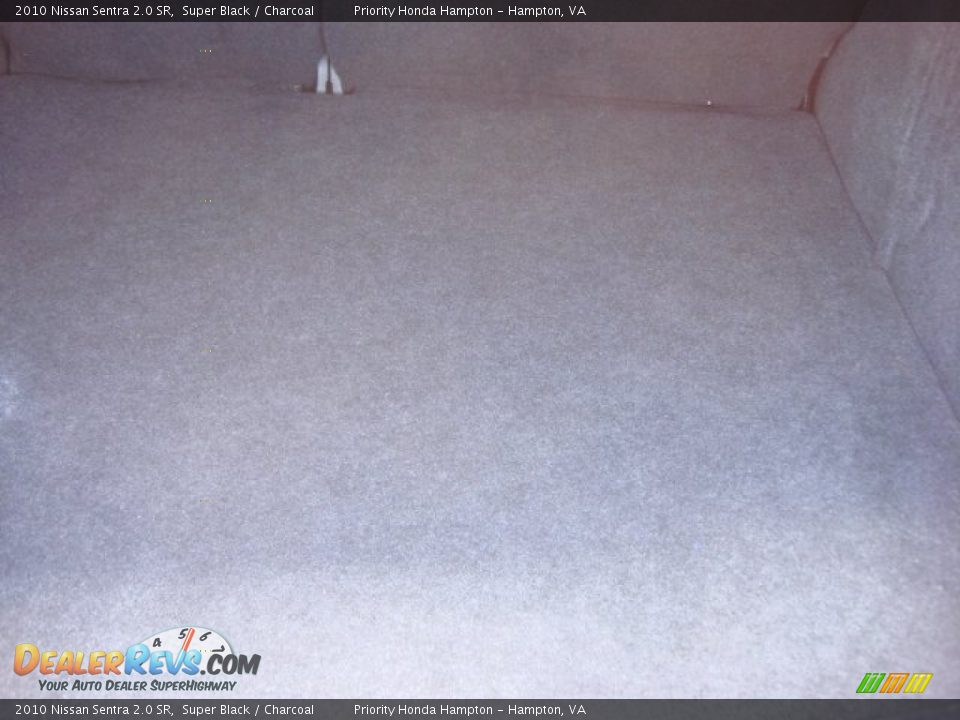 2010 Nissan Sentra 2.0 SR Super Black / Charcoal Photo #14