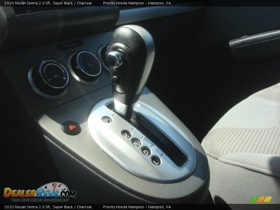 2010 Nissan Sentra 2.0 SR Super Black / Charcoal Photo #19