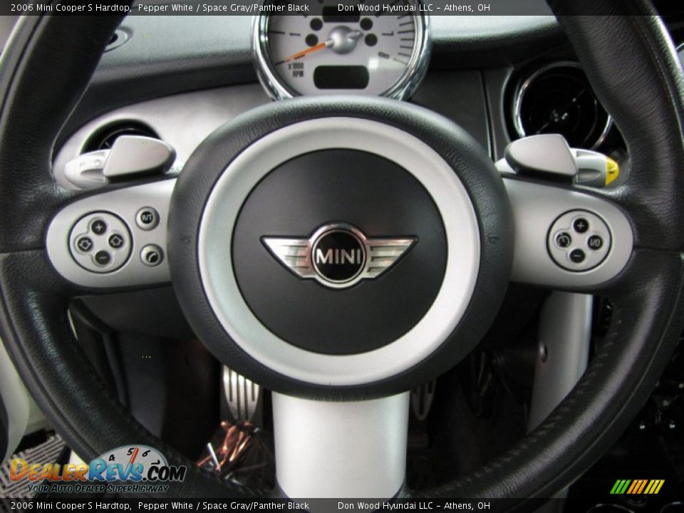 2006 Mini Cooper S Hardtop Pepper White / Space Gray/Panther Black Photo #11