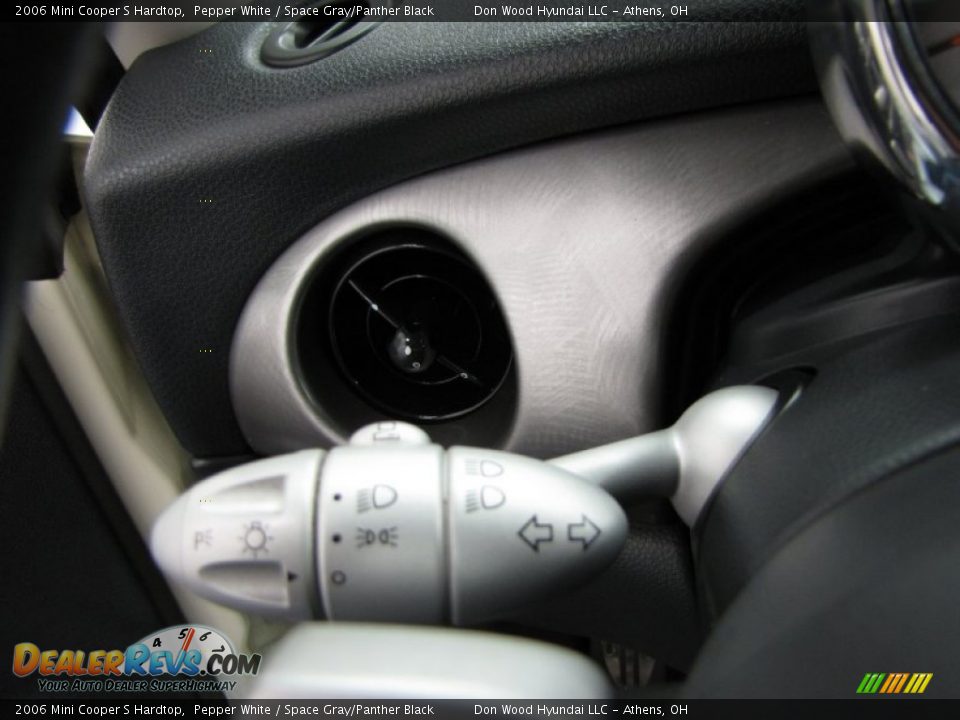 2006 Mini Cooper S Hardtop Pepper White / Space Gray/Panther Black Photo #14