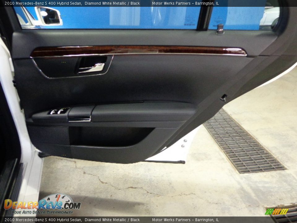 2010 Mercedes-Benz S 400 Hybrid Sedan Diamond White Metallic / Black Photo #20