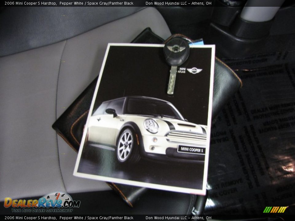 2006 Mini Cooper S Hardtop Pepper White / Space Gray/Panther Black Photo #25