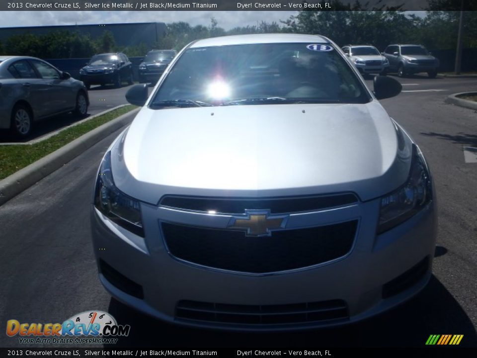 2013 Chevrolet Cruze LS Silver Ice Metallic / Jet Black/Medium Titanium Photo #2