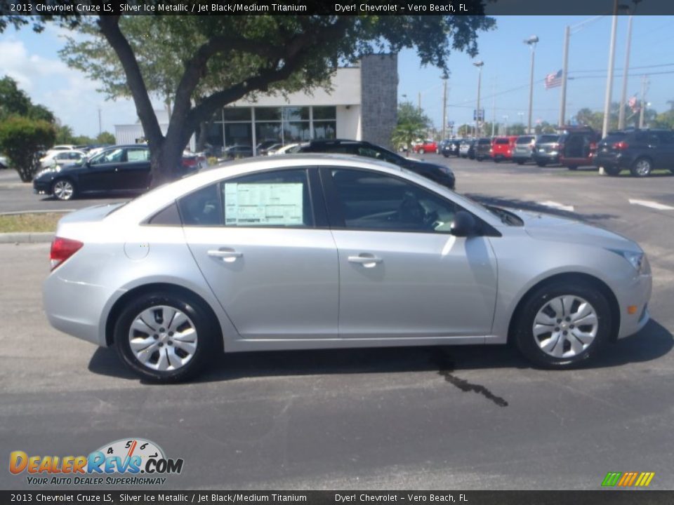 2013 Chevrolet Cruze LS Silver Ice Metallic / Jet Black/Medium Titanium Photo #6