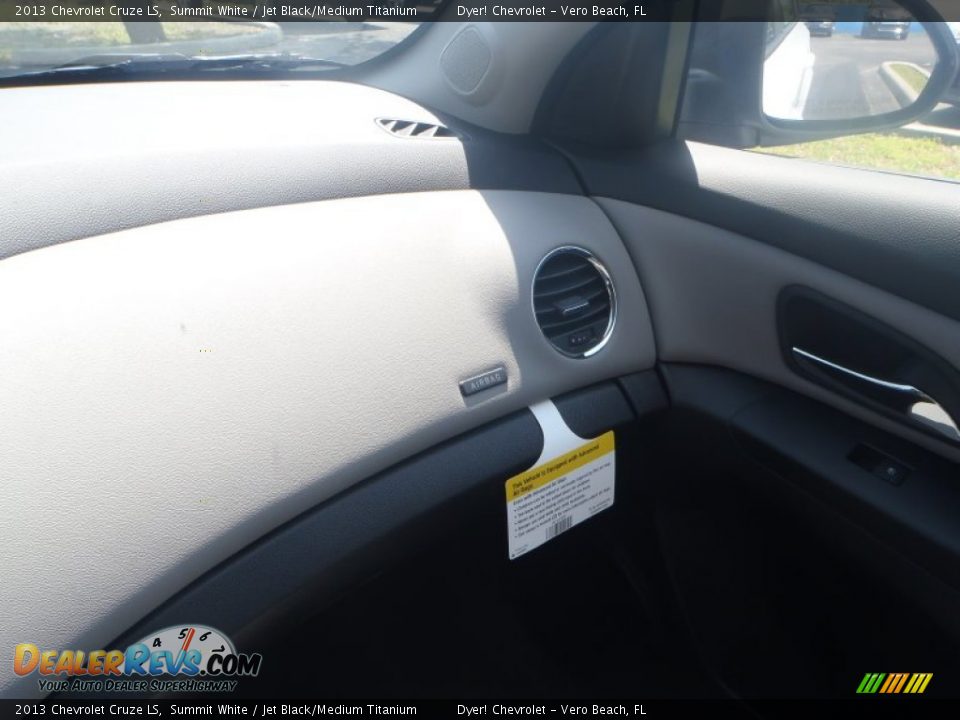 2013 Chevrolet Cruze LS Summit White / Jet Black/Medium Titanium Photo #13