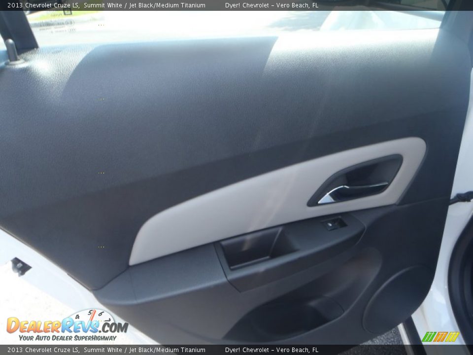 2013 Chevrolet Cruze LS Summit White / Jet Black/Medium Titanium Photo #14