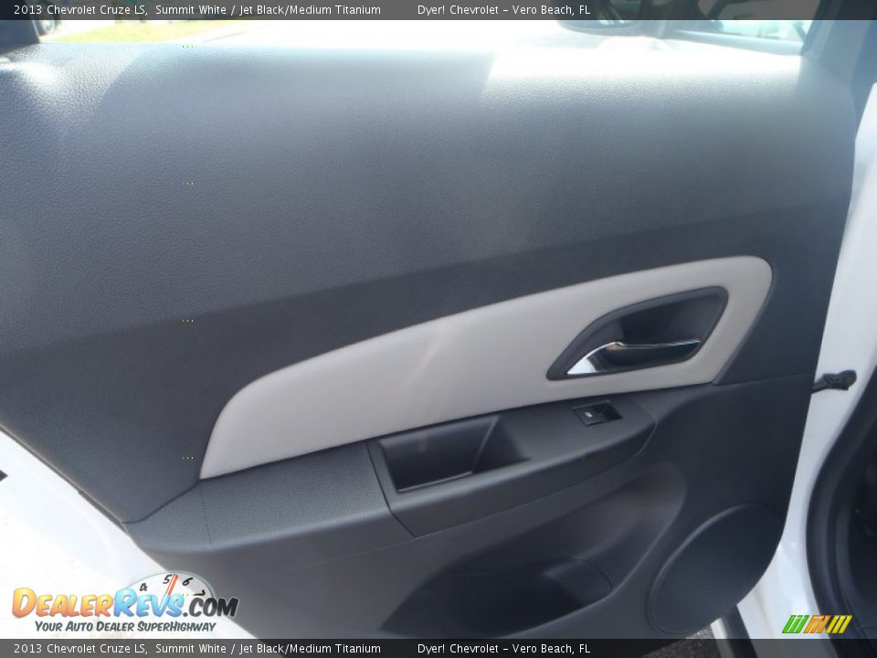 2013 Chevrolet Cruze LS Summit White / Jet Black/Medium Titanium Photo #15