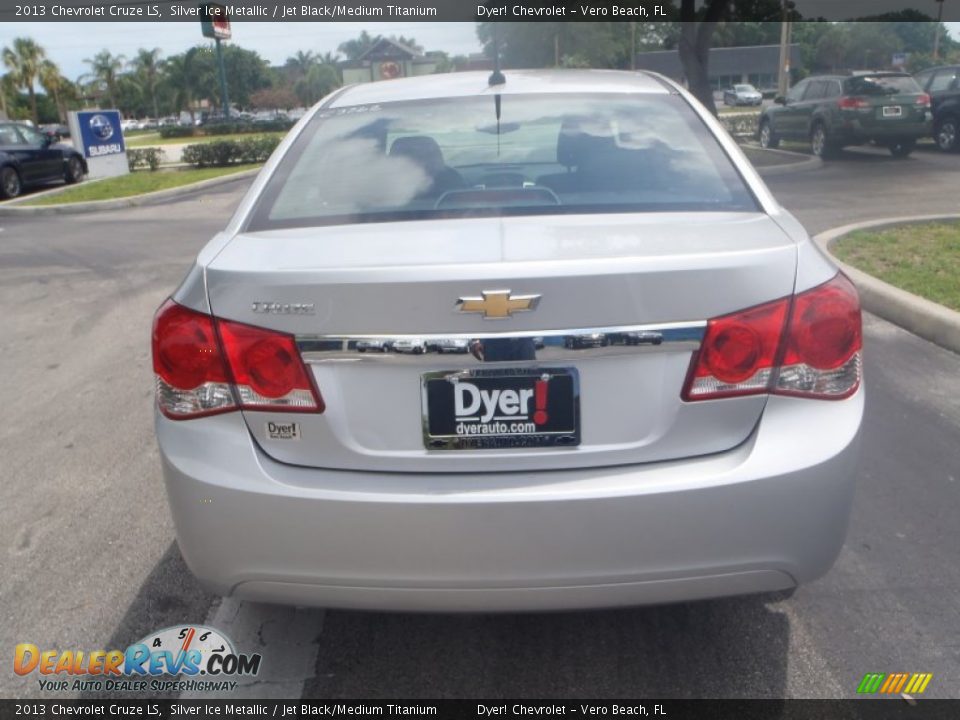 2013 Chevrolet Cruze LS Silver Ice Metallic / Jet Black/Medium Titanium Photo #5