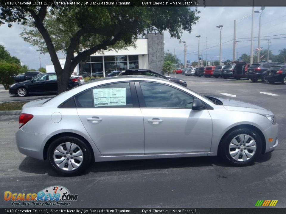 2013 Chevrolet Cruze LS Silver Ice Metallic / Jet Black/Medium Titanium Photo #6