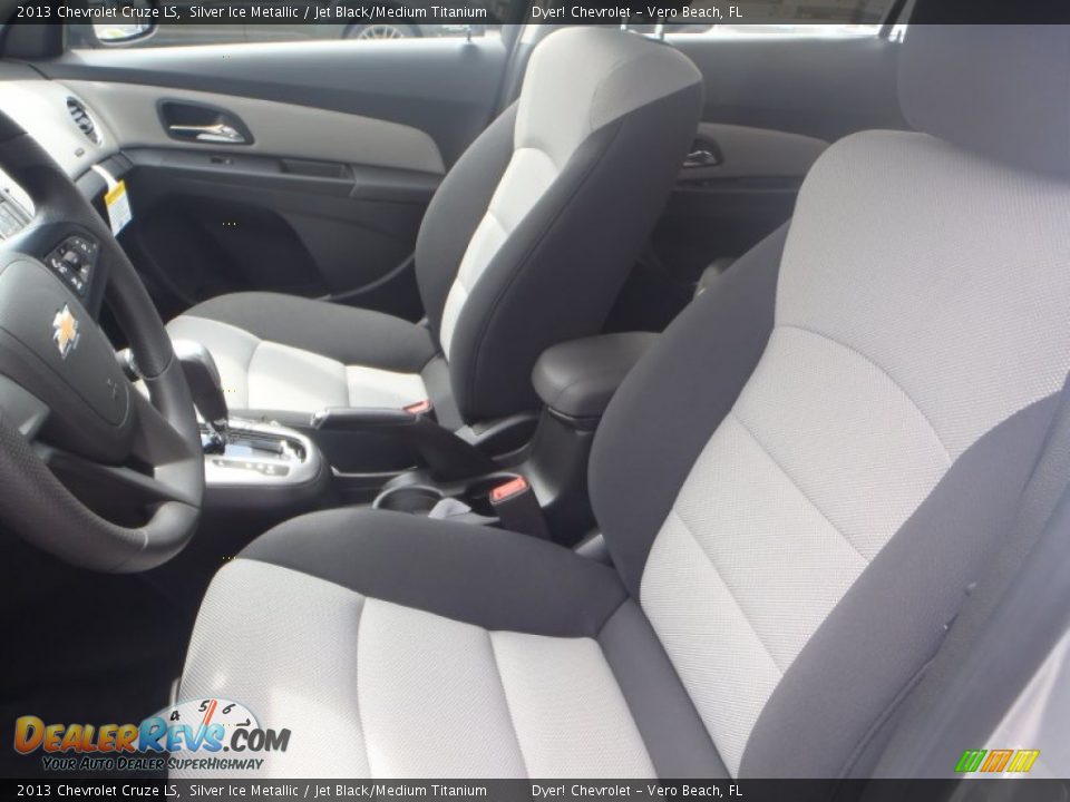 2013 Chevrolet Cruze LS Silver Ice Metallic / Jet Black/Medium Titanium Photo #9